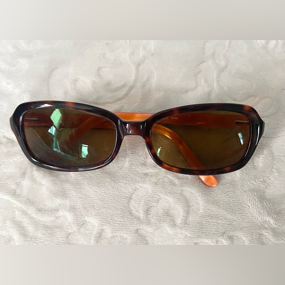 EUC Kate Spade sunglasses (has script in them); Selling Price for the Frame Only